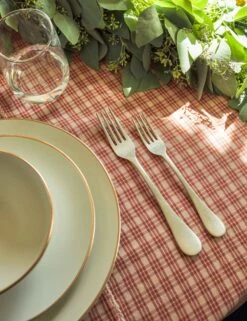 Katherine Plaid Tablecloth By Heather Taylor Home -TableTrove Sales Store 20210804 HOLIDAY212009 SITECROP 91315143 3533 404e a673 3315ff5c3499