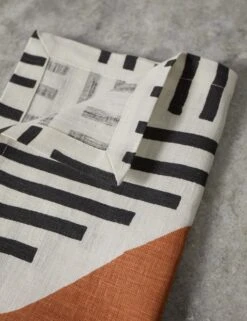 Meridian Linen Napkins By Hadiya Williams -TableTrove Sales Store MeridianLinenNapkins Rust Setof4 byHadiyaWilliams A0655724 1124