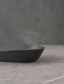Weilan Large Serving Dish -TableTrove Sales Store PionLargeServingDish Black BrownbyHouseDoctor 12161