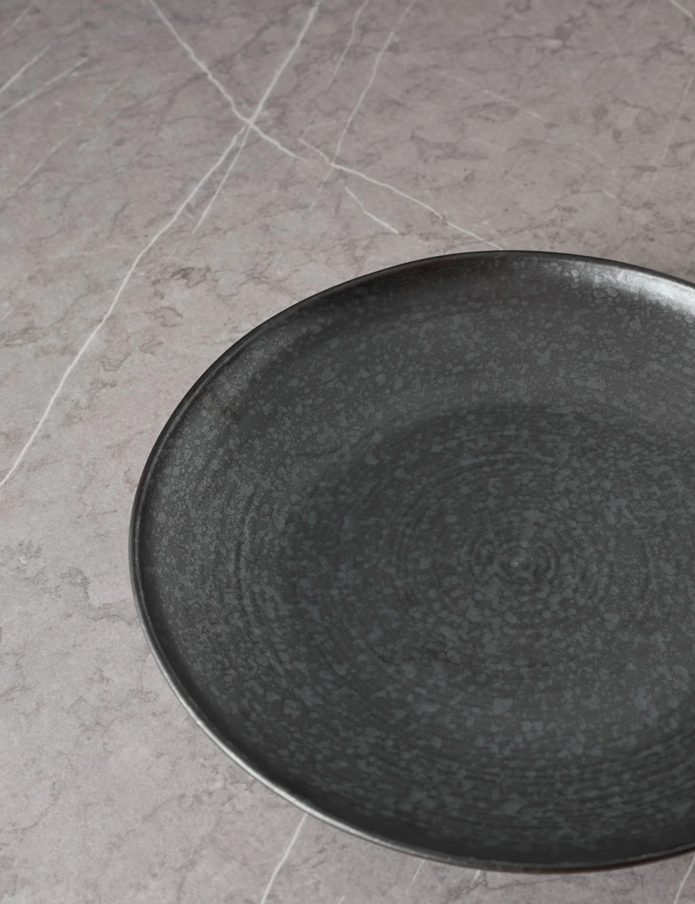 Weilan Round Platter 5 Weilan Round Platter - Image 3