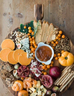 Classic Round Footed Board 7 Classic Round Footed Board -TableTrove Sales Store REY542ES1 etuhome Classic Oversized Round Footed Board 3