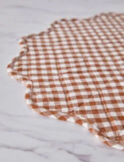 Scallop Placemats By Heather Taylor Home -TableTrove Sales Store ScallopPlacemat Nutmeg 16060