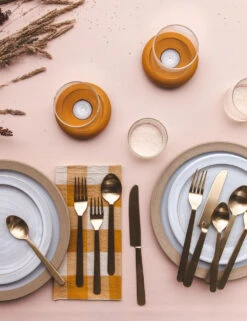 Stowe Flatware 5-piece Set By Farmhouse Pottery -TableTrove Sales Store stowe flatware silver lifestyle